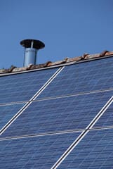 Comment puis-je obtenir des aides et des subventions pour installer des panneaux photovoltaïques ?
